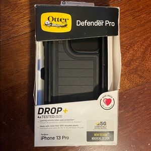 OtterBox Defender Pro Case: iPhone 13 Pro